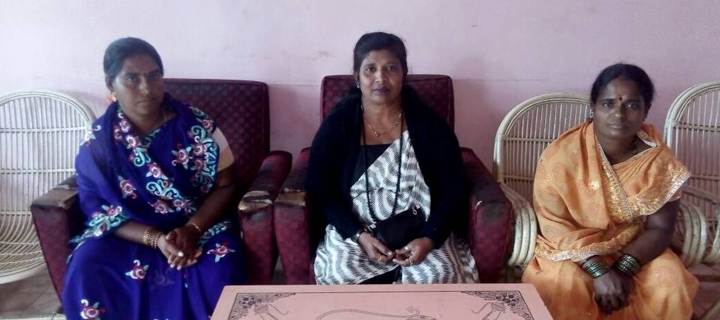 ಪಂಚಾಯತ್ ಅಧಿಕಾರಿಗಳ ವಿಳಂಬ ನೀತಿ: ಮಹಿಳಾ ಸಂಘದ ಅಧ್ಯಕ್ಷೆ ಖಂಡನೆ